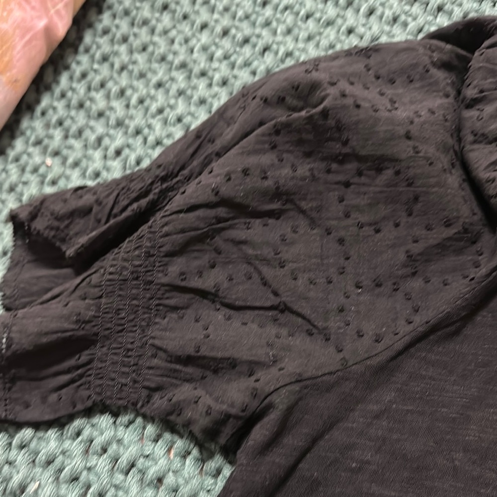 Design History Black Puff Sleeve Ruffled Blouse - Picture 6 of 6